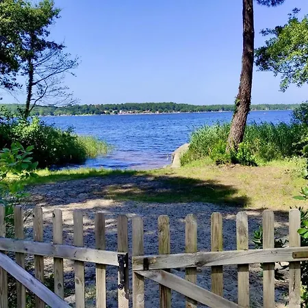 Cadre Exceptionnel, Tres Belle Maison En 1ere Ligne Du Lac