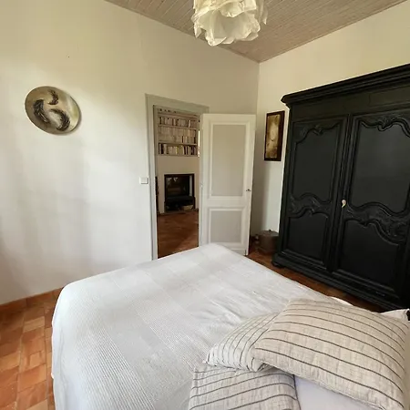 Nyaraló Cadre Exceptionnel, Tres Belle Maison En 1ere Ligne Du Lac *