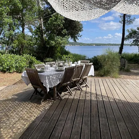 Nyaraló Cadre Exceptionnel, Tres Belle Maison En 1ere Ligne Du Lac *